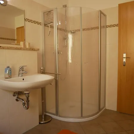 Apartment Ramthun Mit Terrasse & Wlan Heringsdorf (Usedom)